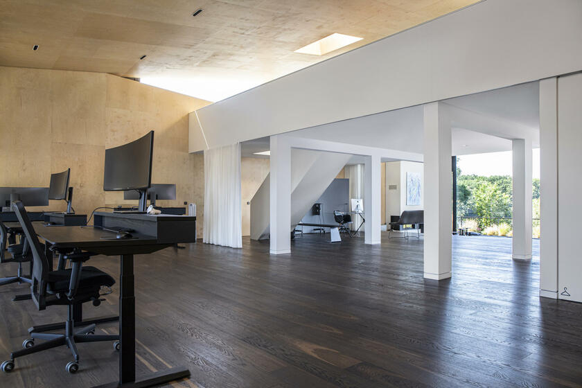 LocationRobot - Film Location Loftstudio LR5539 (photo 3)