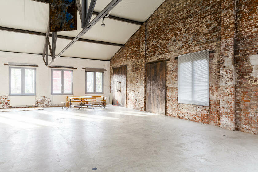 LocationRobot - Film Location Loftstudio LR5600 (photo 2)