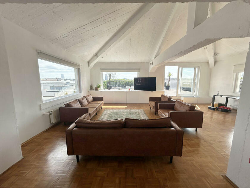 LocationRobot - Film Location Loftstudio LR6128 (photo 2)