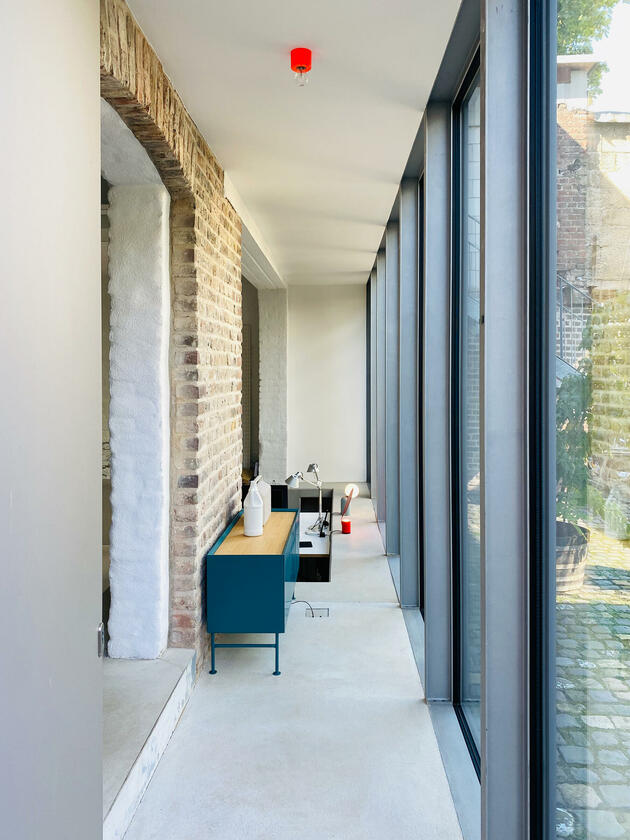 LocationRobot - Film Location Büro LR3644 (photo 4)