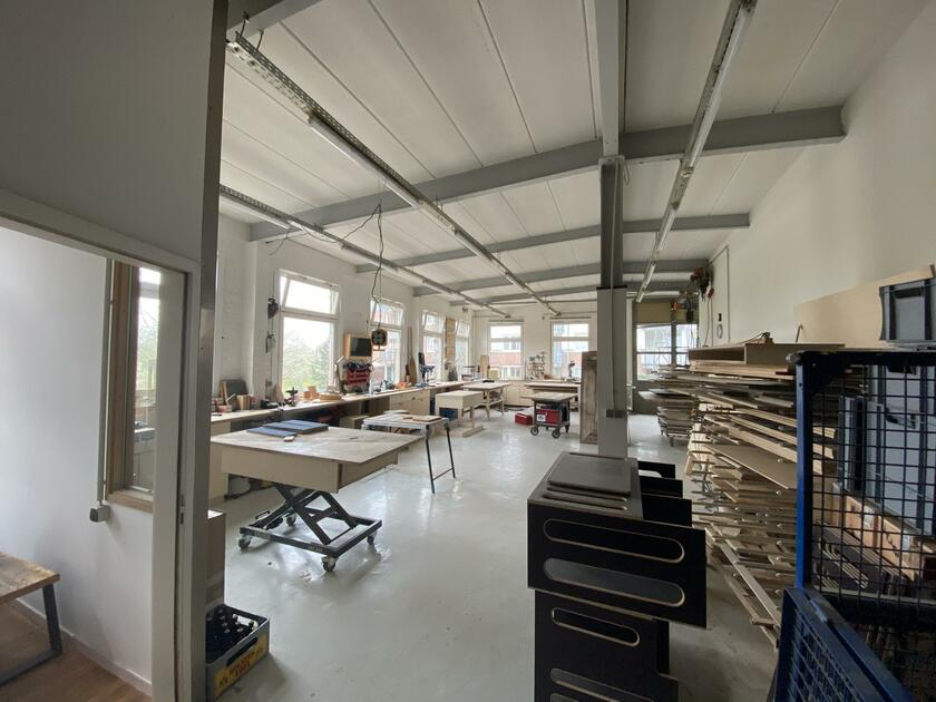 LocationRobot - Film Location Werkstatt LR3772 (photo 3)