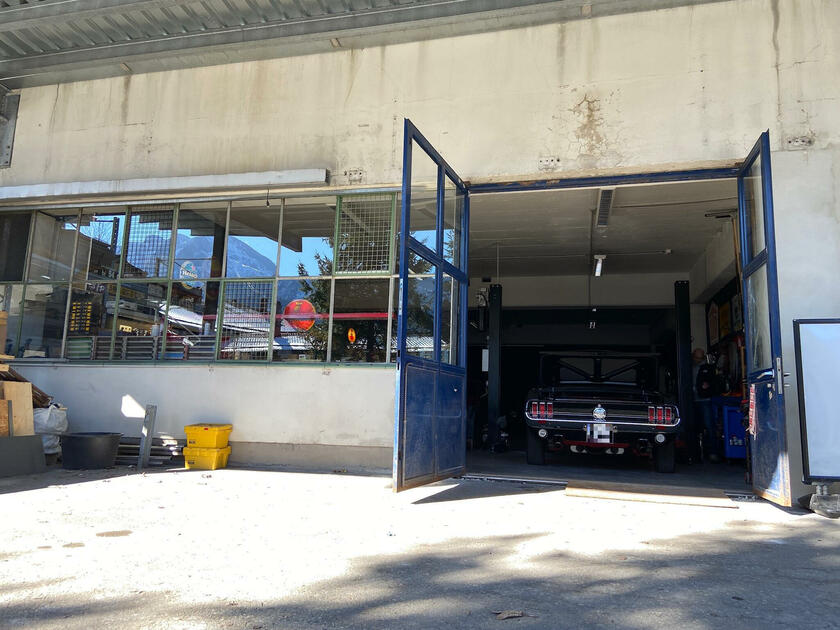 LocationRobot - Film Location Werkstatt LR4260 (photo 9)