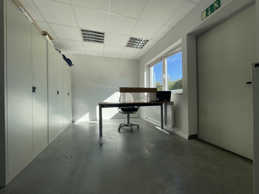 LocationRobot - Film Location Gewerbehalle LR4585 (photo 7)