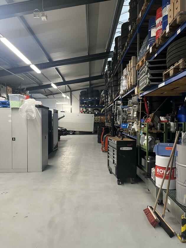 LocationRobot - Film Location Werkstatt LR5258 (photo 9)