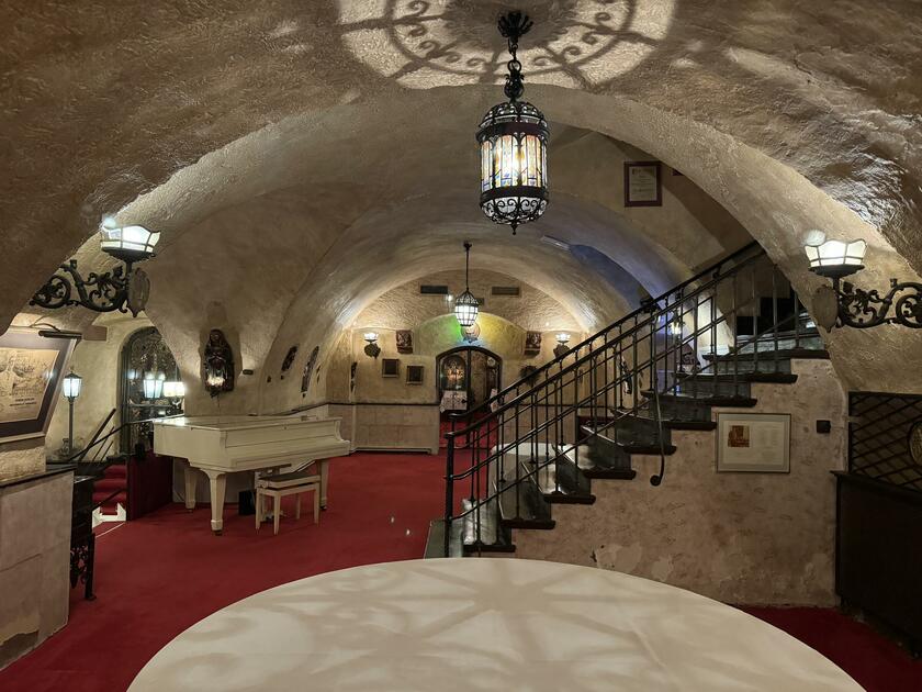 LocationRobot - Film Location Gewölbekeller LR5323 (photo 2)