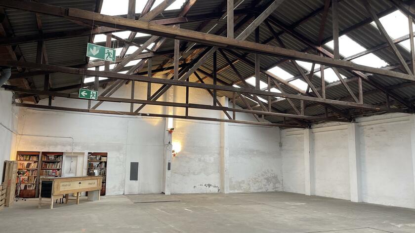 LocationRobot - Film Location Industriehalle LR5393 (photo 3)