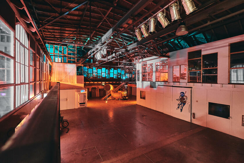 LocationRobot - Film Location Industriehalle LR5867 (photo 4)