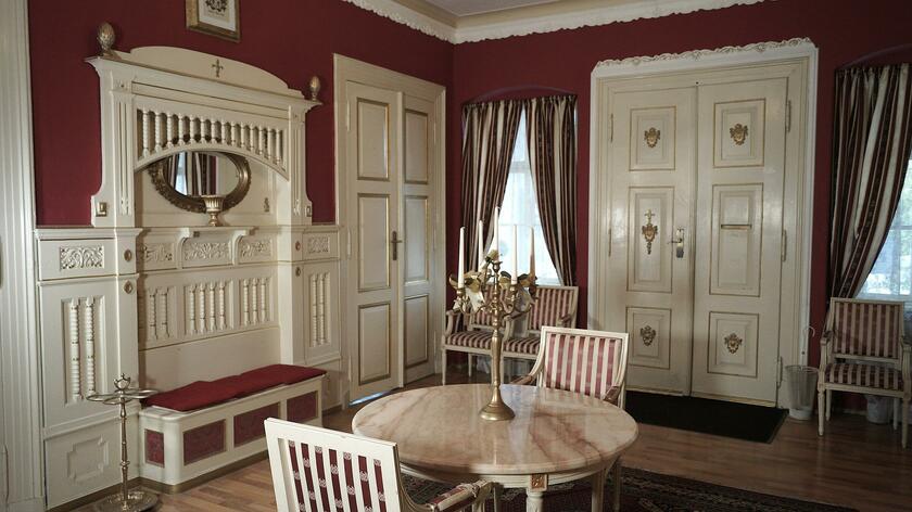 LocationRobot - Film Location Schloss LR3496 (photo 1)