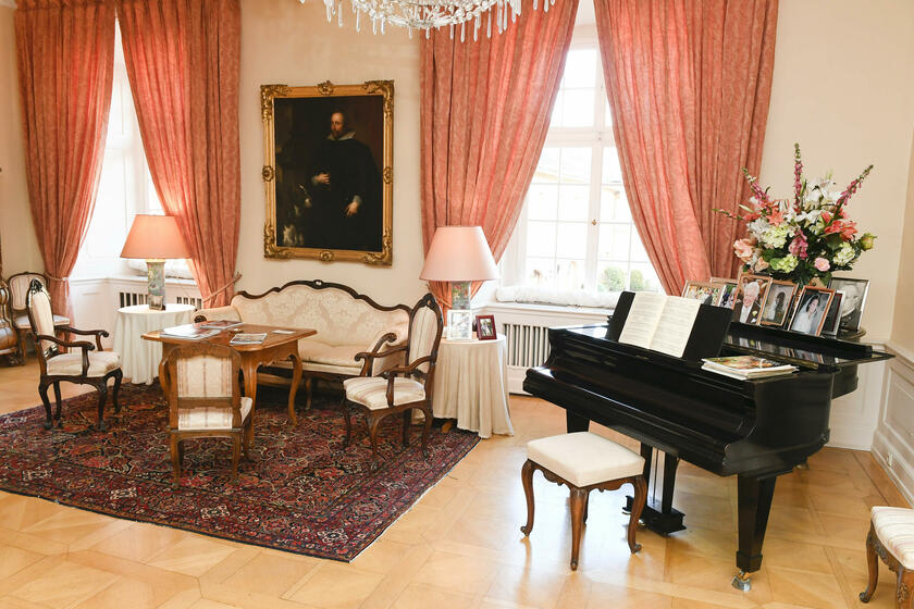 LocationRobot - Film Location Schloss LR3931 (photo 10)