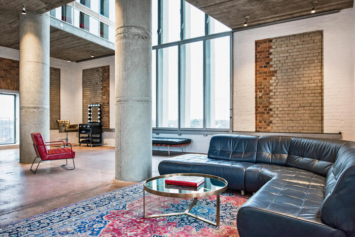 LocationRobot - Film Location Loft LR2161 (photo 1)