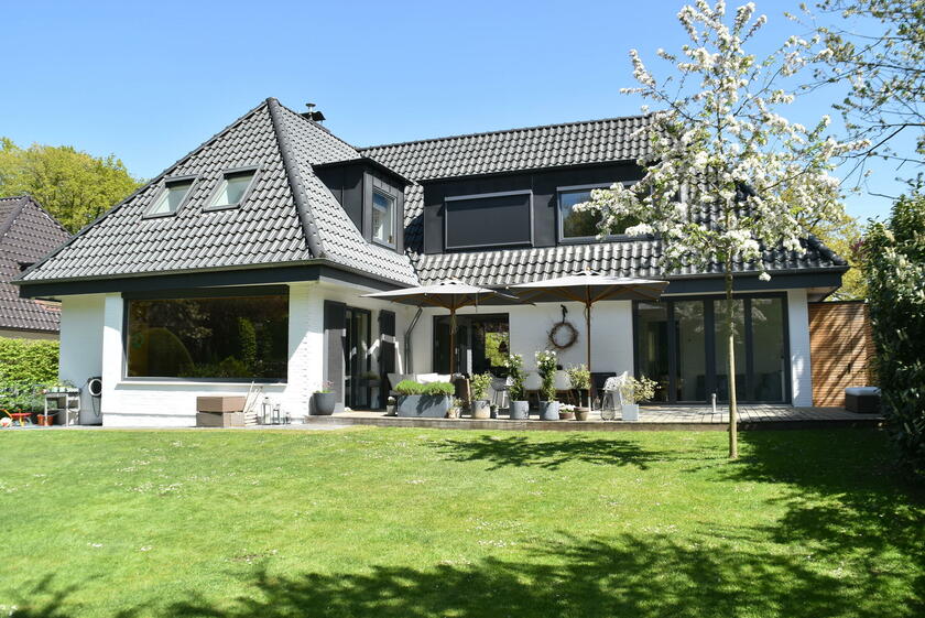 LocationRobot - Film Location Einfamilienhaus LR2486 (photo 1)