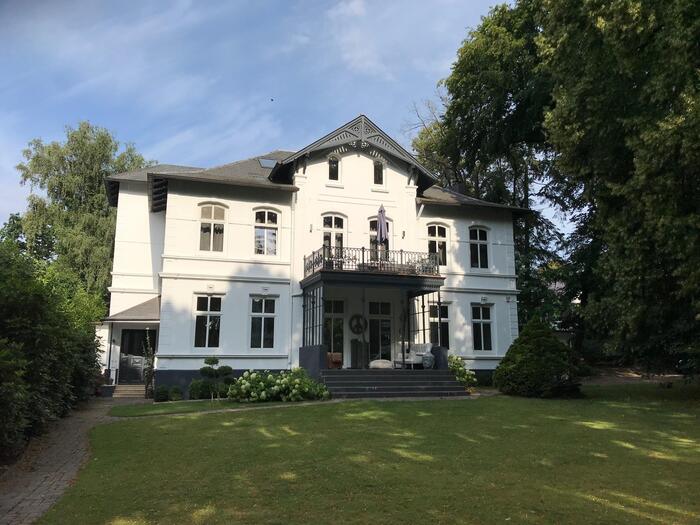 LocationRobot - Film Location Villa LR2803 (photo 1)