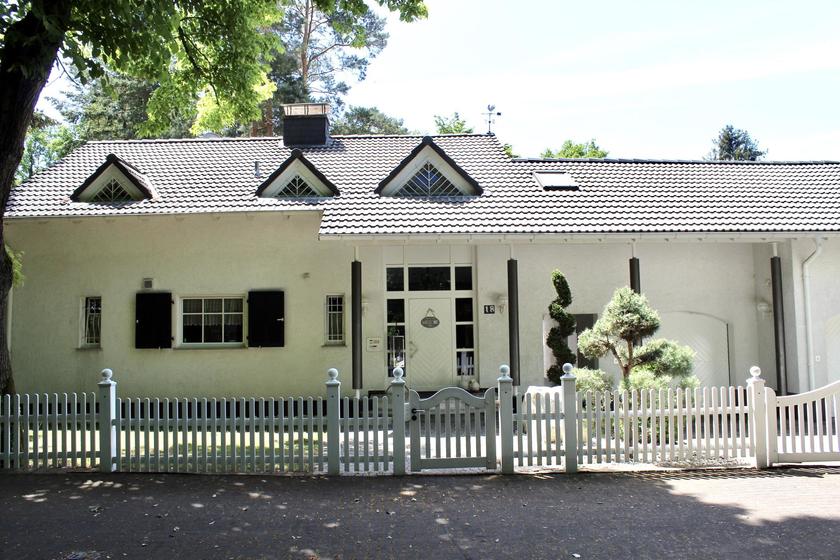 LocationRobot - Film Location Villa LR3220 (photo 2)