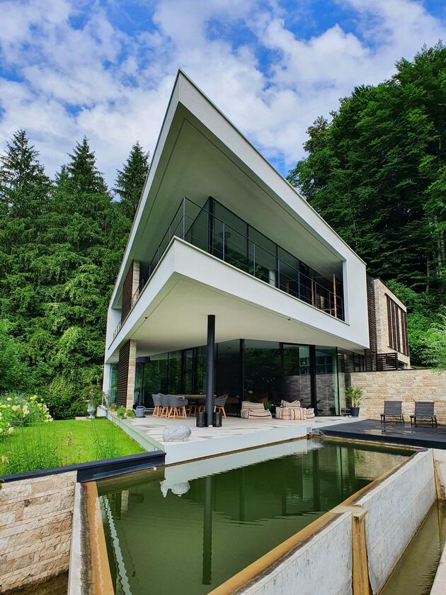 LocationRobot - Film Location Villa LR4080 (photo 2)