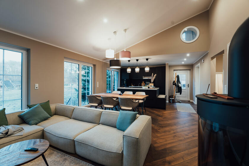 LocationRobot - Film Location Holzhaus LR4302 (photo 3)