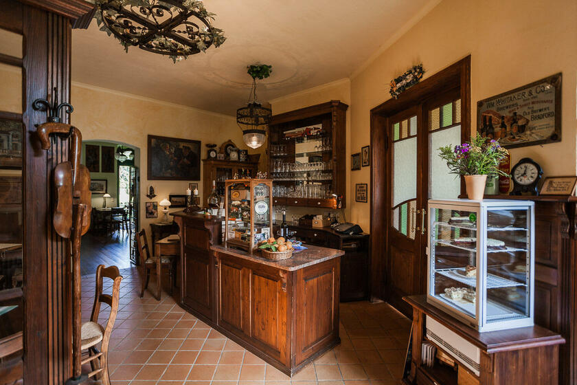 LocationRobot - Film Location Gutshaus LR4500 (photo 9)