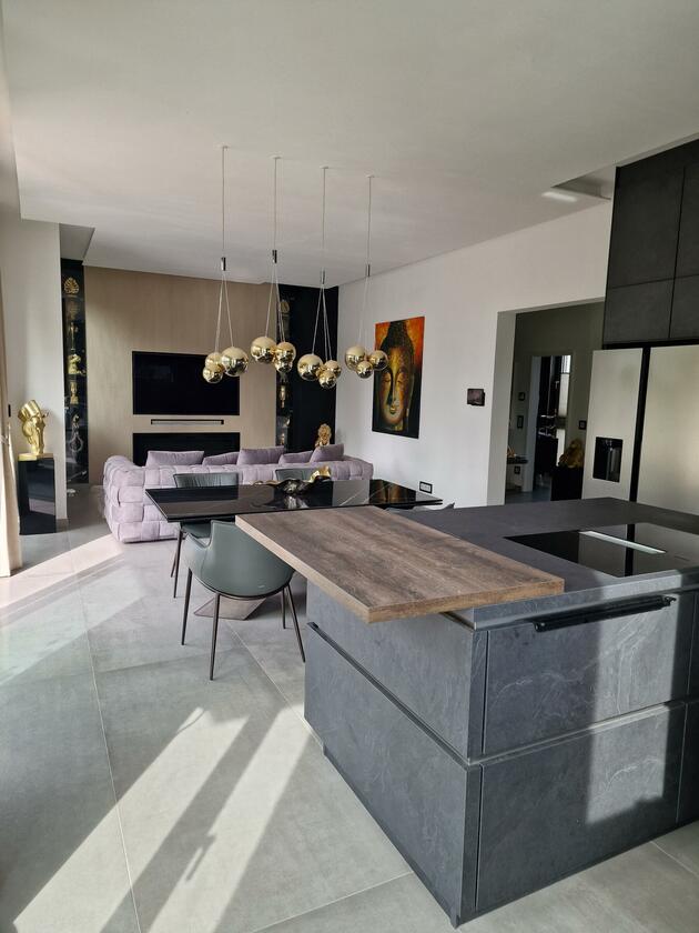 LocationRobot - Film Location Haus LR5011 (photo 1)