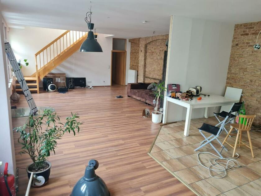 LocationRobot - Film Location Loft LR5324 (photo 1)