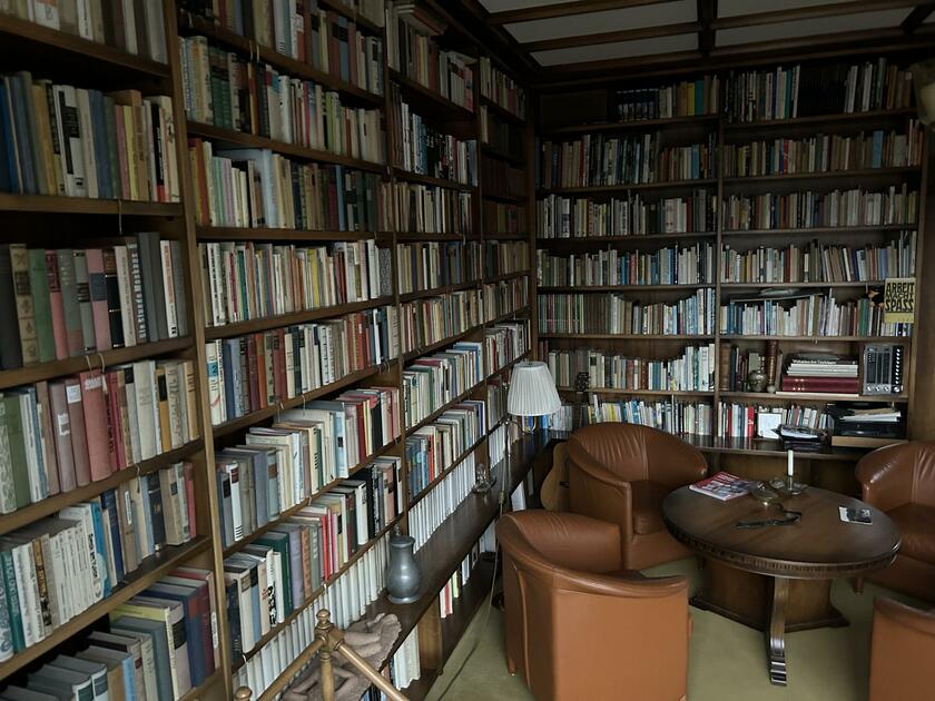 LocationRobot - Film Location Bungalow LR5401 (photo 3)