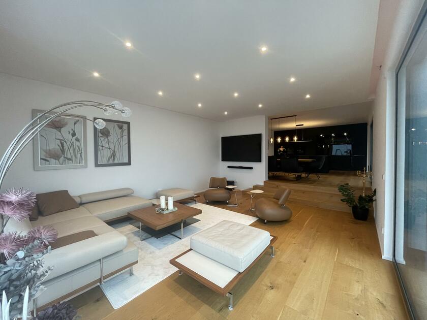 LocationRobot - Film Location Villa LR5701 (photo 1)