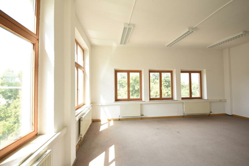 LocationRobot - Film Location Leerstand LR5821 (photo 2)