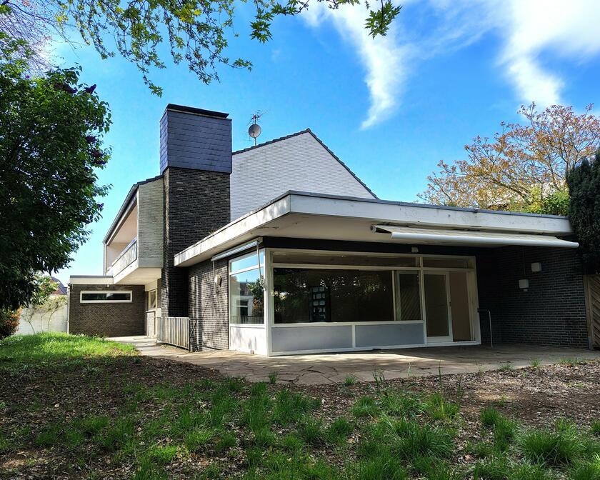 LocationRobot - Film Location Haus LR6086 (photo 1)